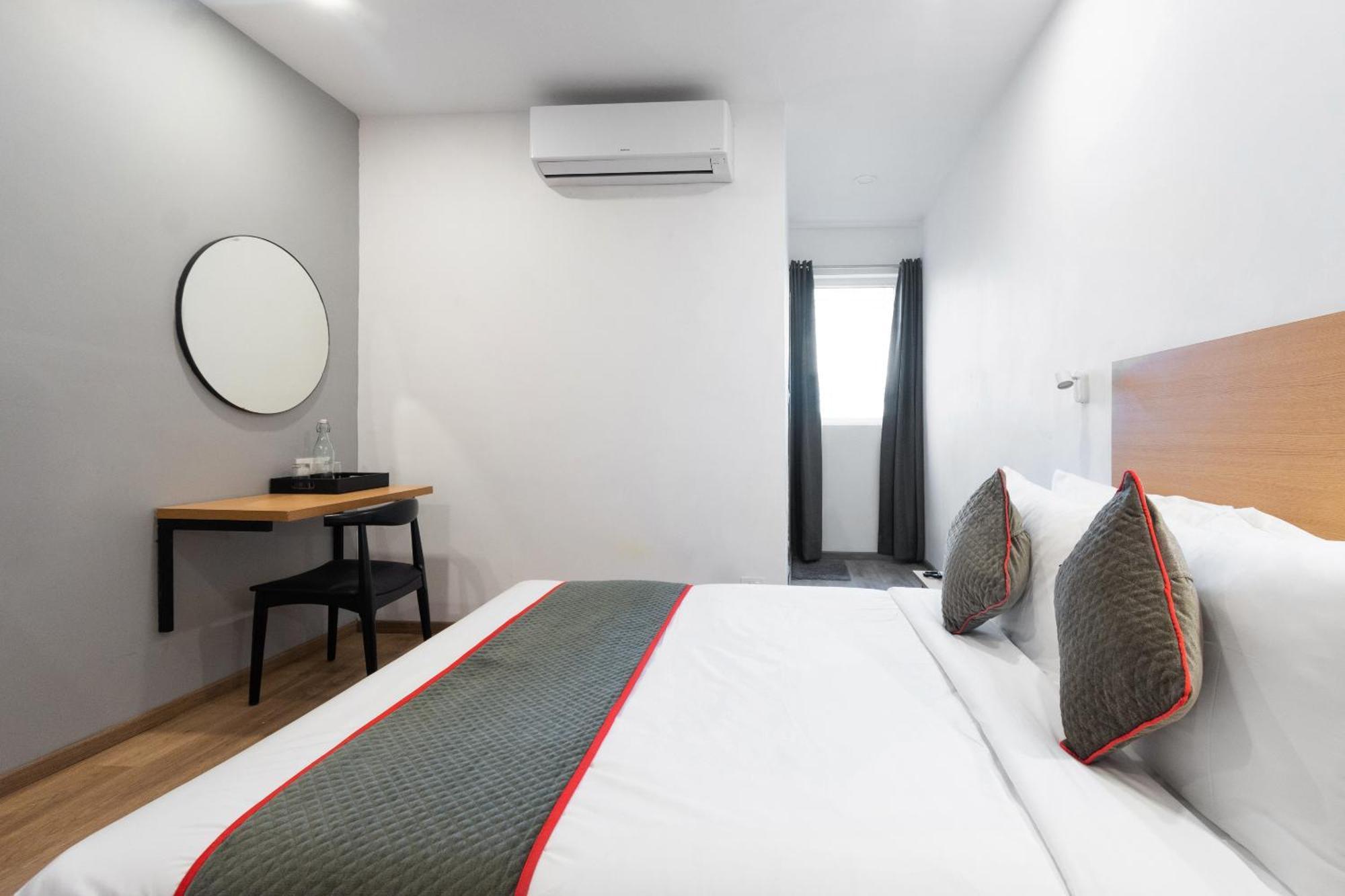 Townhouse Hotel Mannat International Калькутта Экстерьер фото