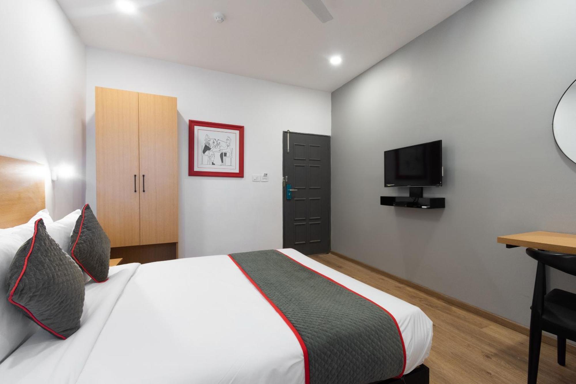 Townhouse Hotel Mannat International Калькутта Экстерьер фото